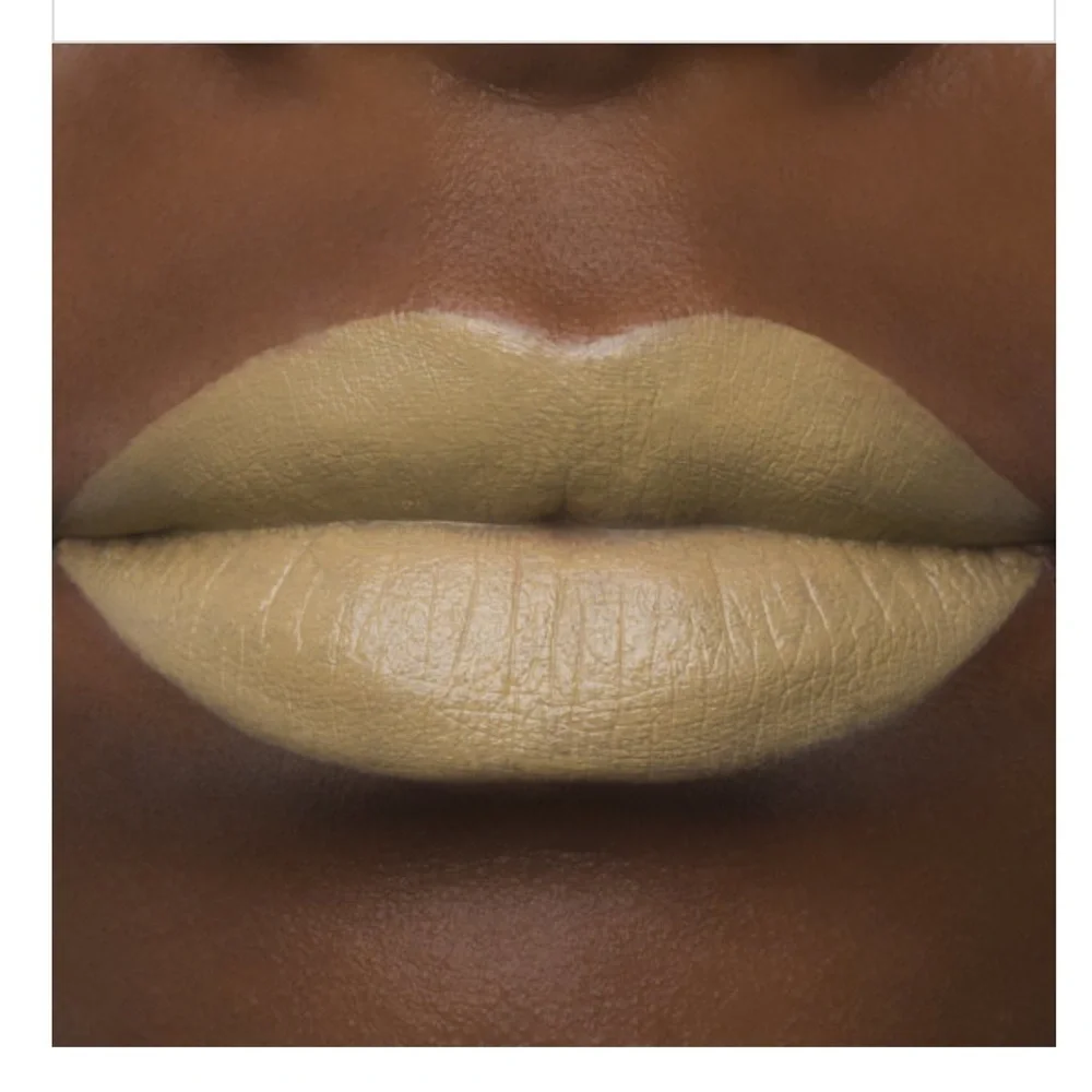 Jeffree Star Velvet Trap - Unphazed